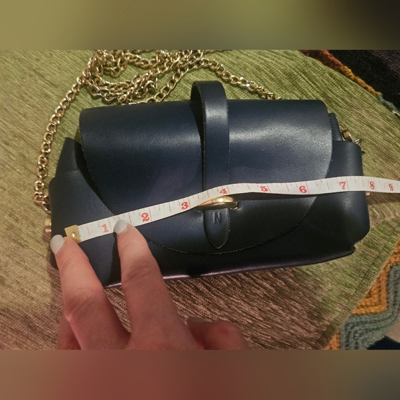 Pelle Navy Made In Italy Leather Gold Chain Mini Purse - Picture 12 of 13